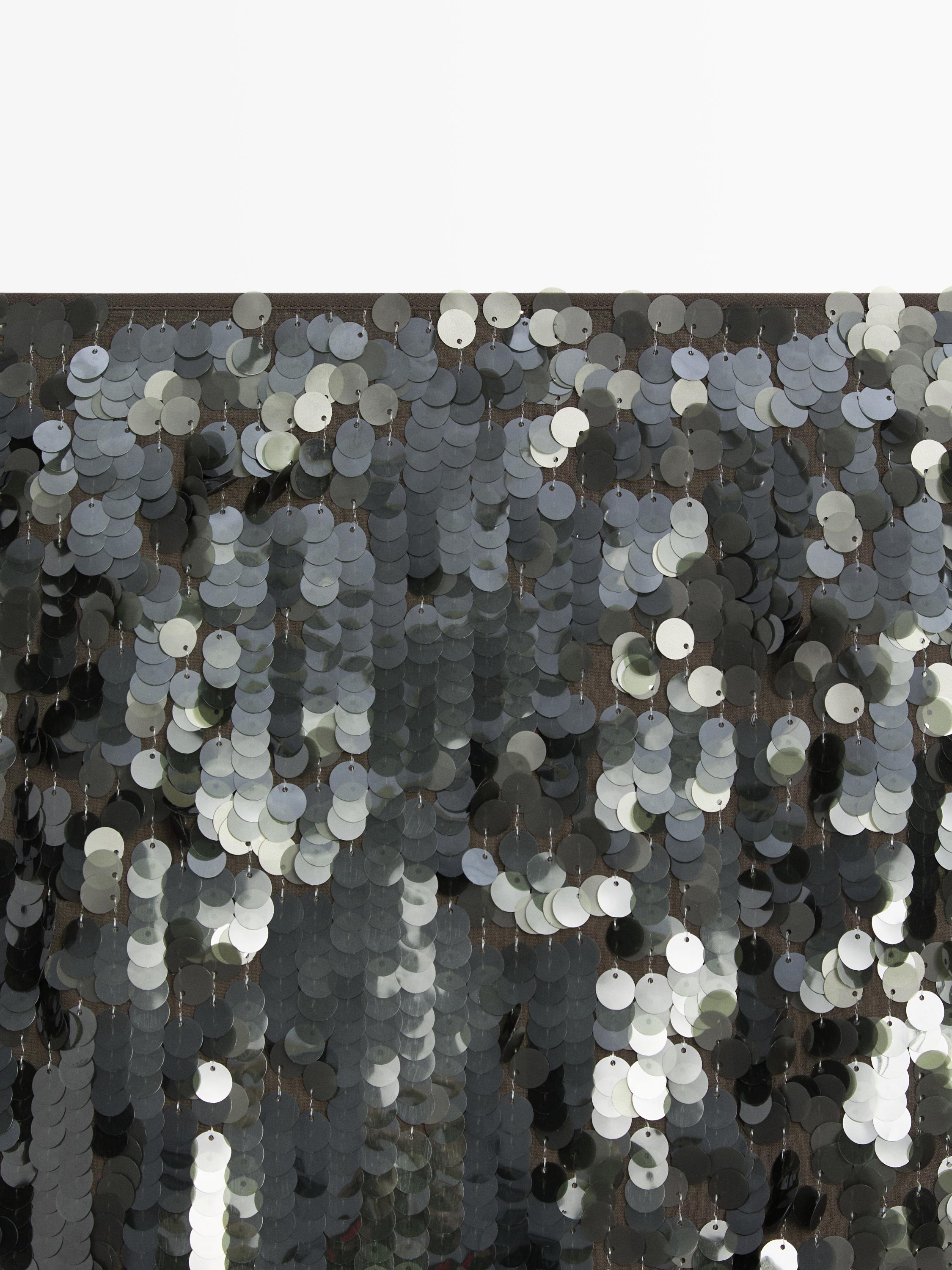 Midi skirt with sequins